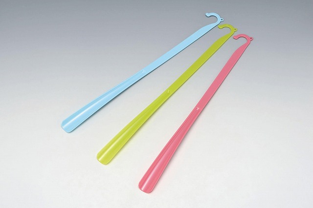 Shoehorn 　(Blue， Green， Pink assorted)#かがまーズ靴べら　アソート(ブルー・グリーン・ピンク)